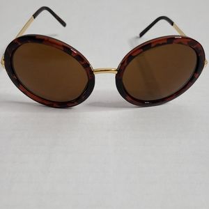 Brown Sunglasses With Brown Lense & Gold Hardware